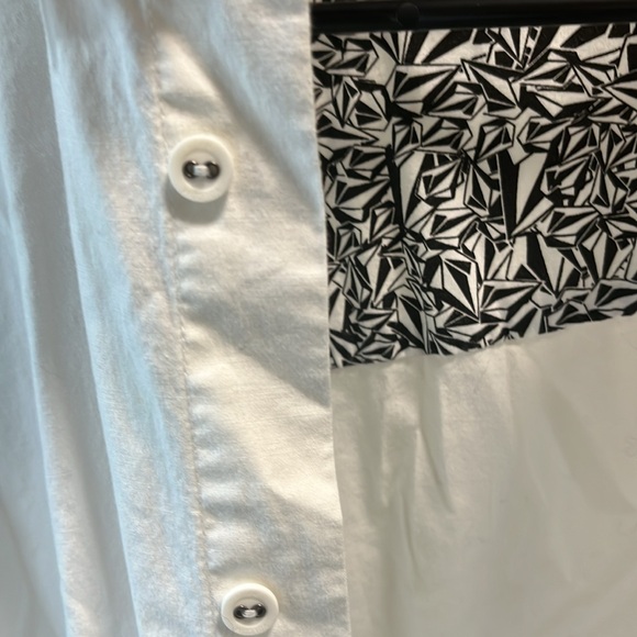 Volcom - white button up shirt - Picture 3 of 3